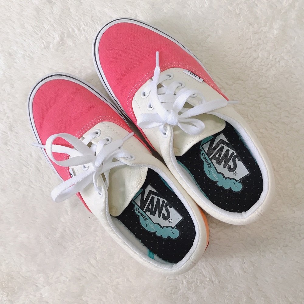 VANS COMFYCUSH sneakers not sold in store anymore
